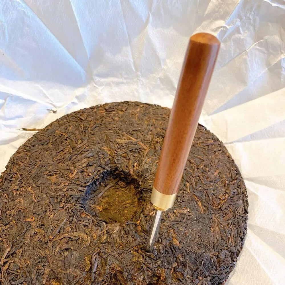 White Tea & Fermented Pu Erh Tea Cake Set (12.3oz) + Tea Knife Free - Buy at New Green Nutrition